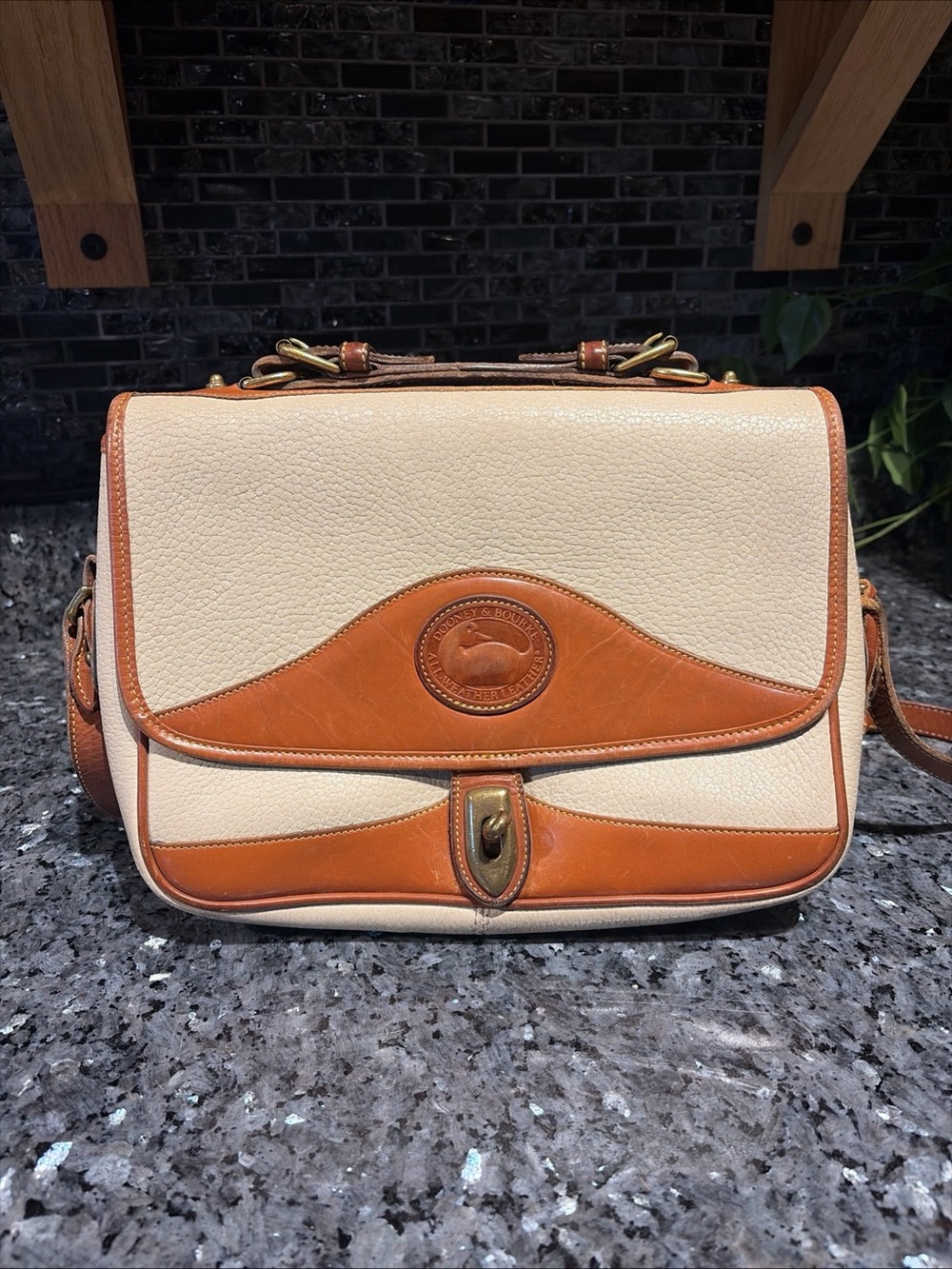 Vintage Dooney & Bourke #701 Carrier Shoulder Bag Bone British Tan All Weather